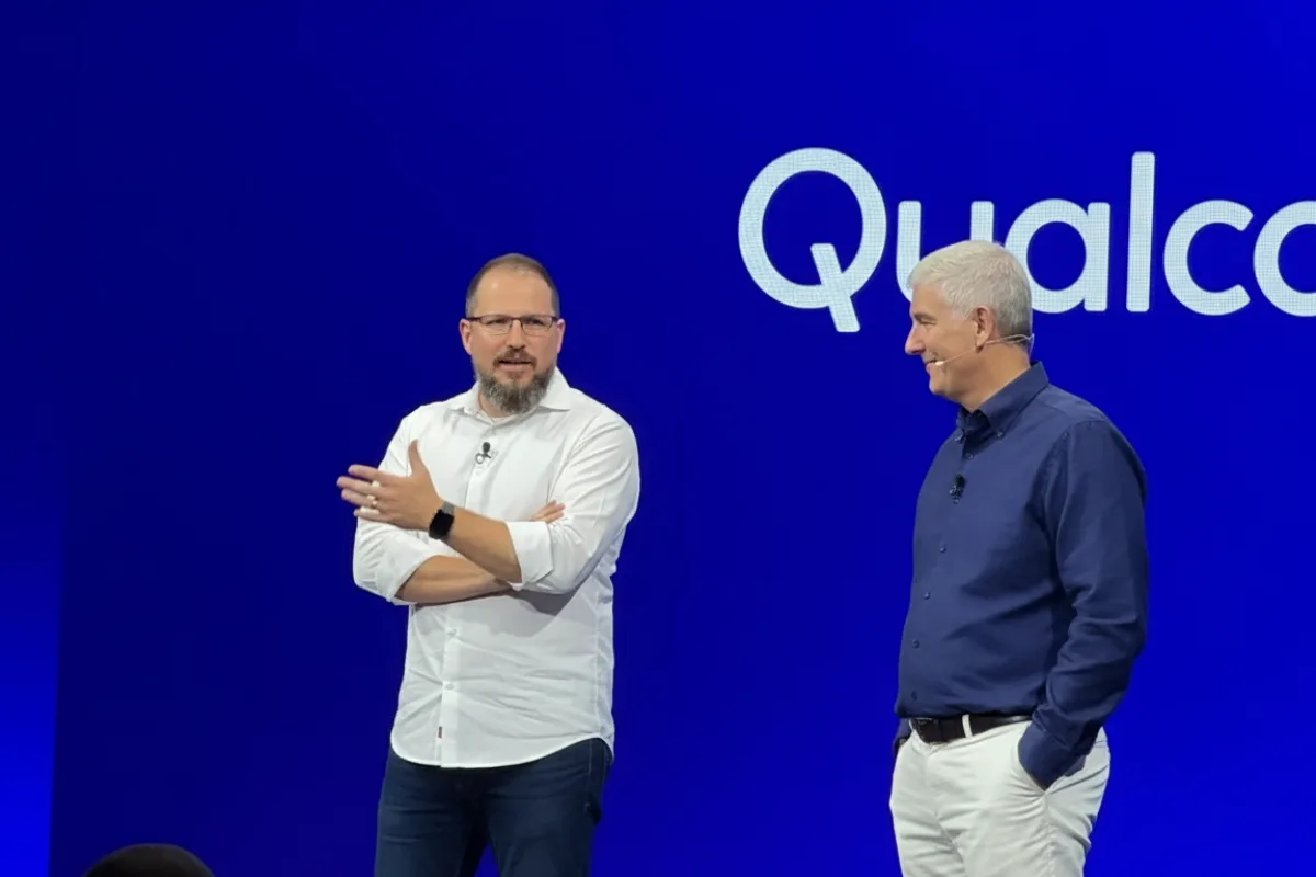 Qualcomm, Cristiano Amon, AI wearables, smartphones, Snapdragon Summit, 6G